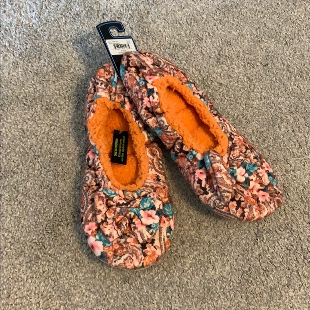 Snoozies Slippers size L